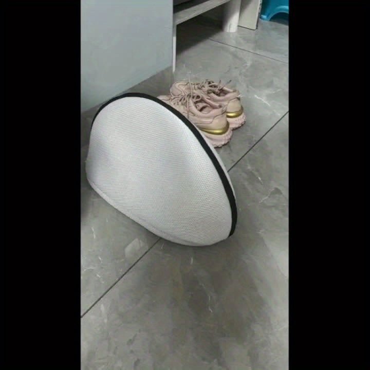 1pc Christmas Laundry Bag, Fabric Shoe Protector, Curved Shape, Multipurpose Use, Woven with Zipper Closure, for Laundry Room and Washing Machine, Laundry Bags - by PAWFECTWORLDS | PAWFECTWORLDS | , ,